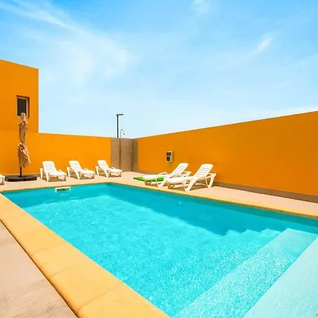 Mariposas Tres Villa